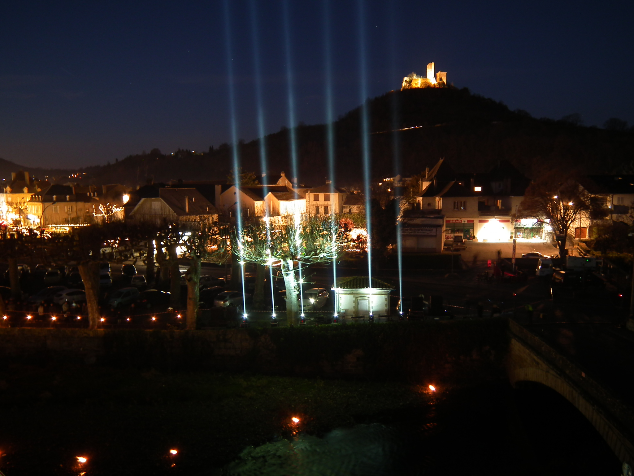 Saint-Céré. Des luminéoles dans le ciel de Noël 