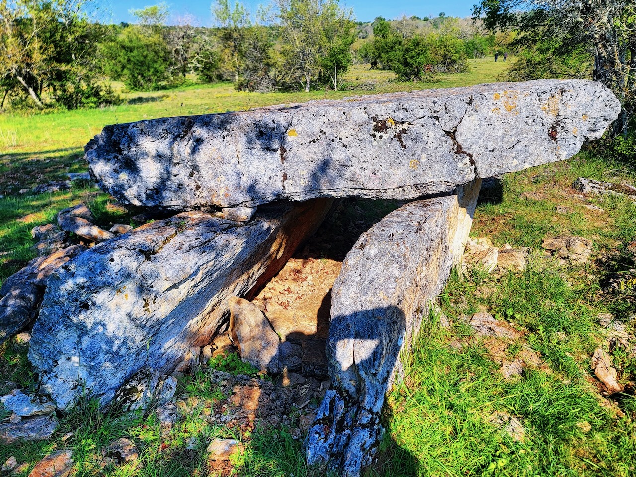 Photo competition around dolmens – Medialot