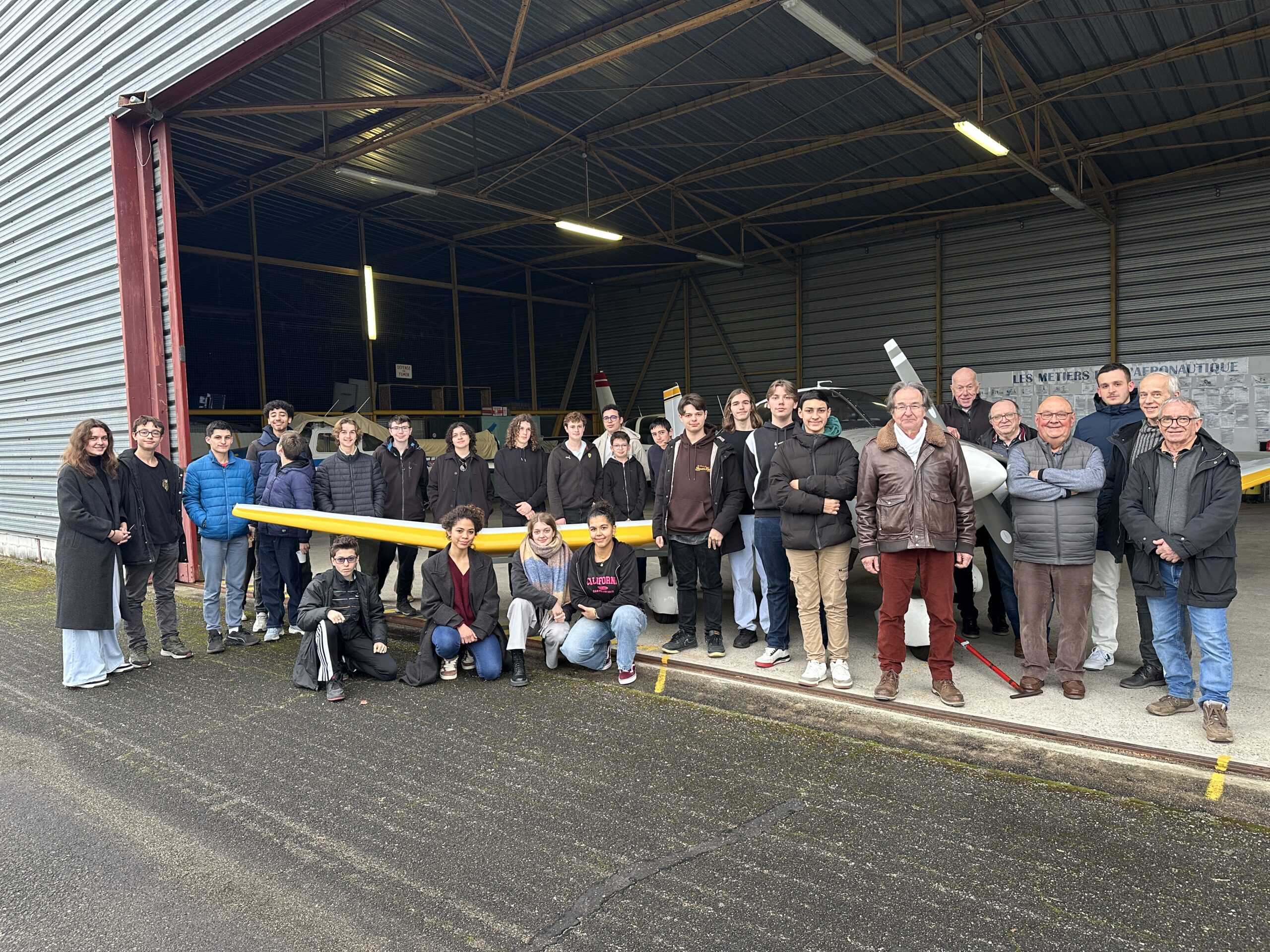 Cahors-Lalbenque : 23 lycéens en immersion pour le BIA avec l’Aéroclub du Quercy